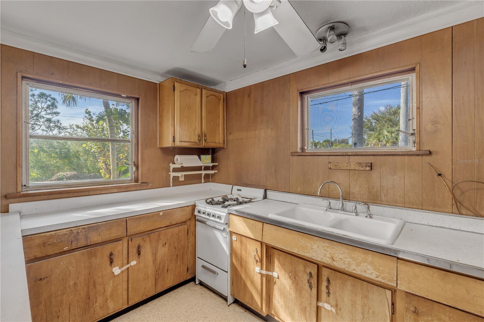 2515 FAIRFAX AVE, NEW SMYRNA BEACH, FL, 32168