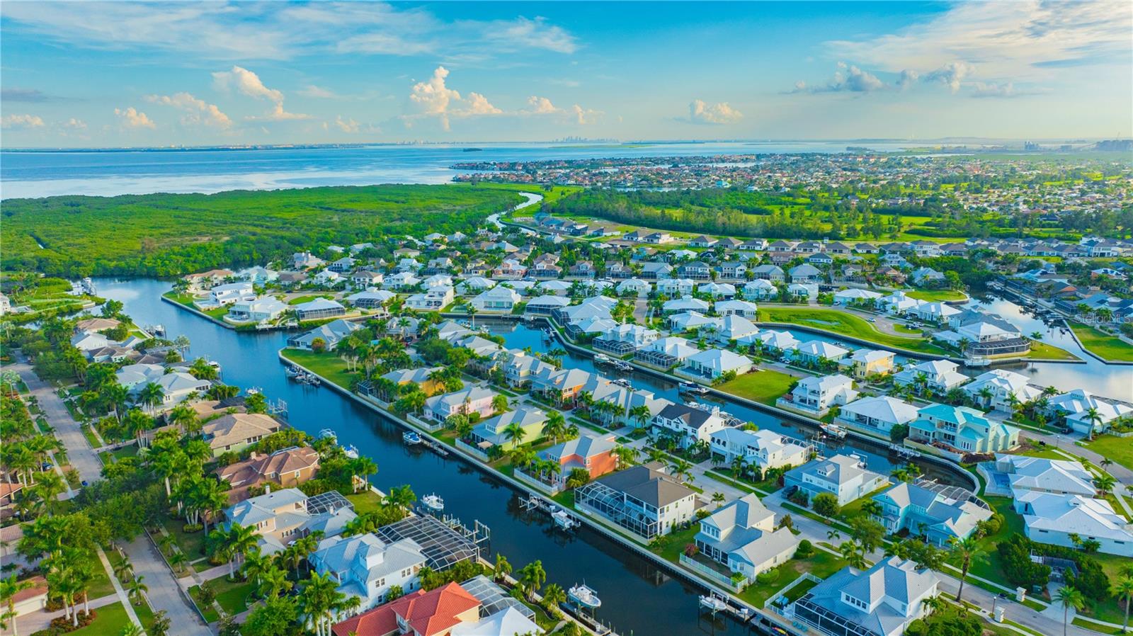 615 MIRABAY BLVD, APOLLO BEACH, FL, 33572