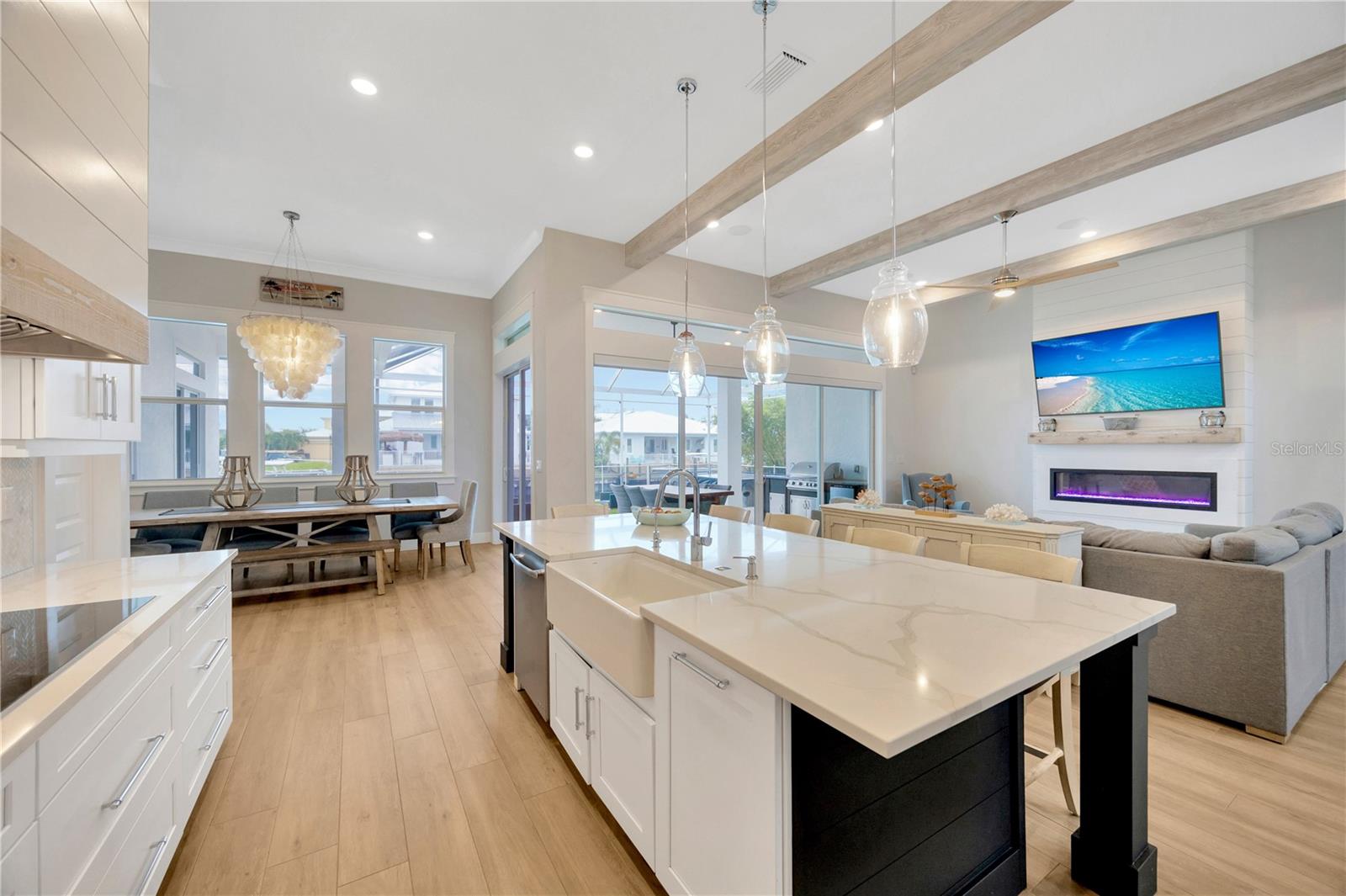 615 MIRABAY BLVD, APOLLO BEACH, FL, 33572