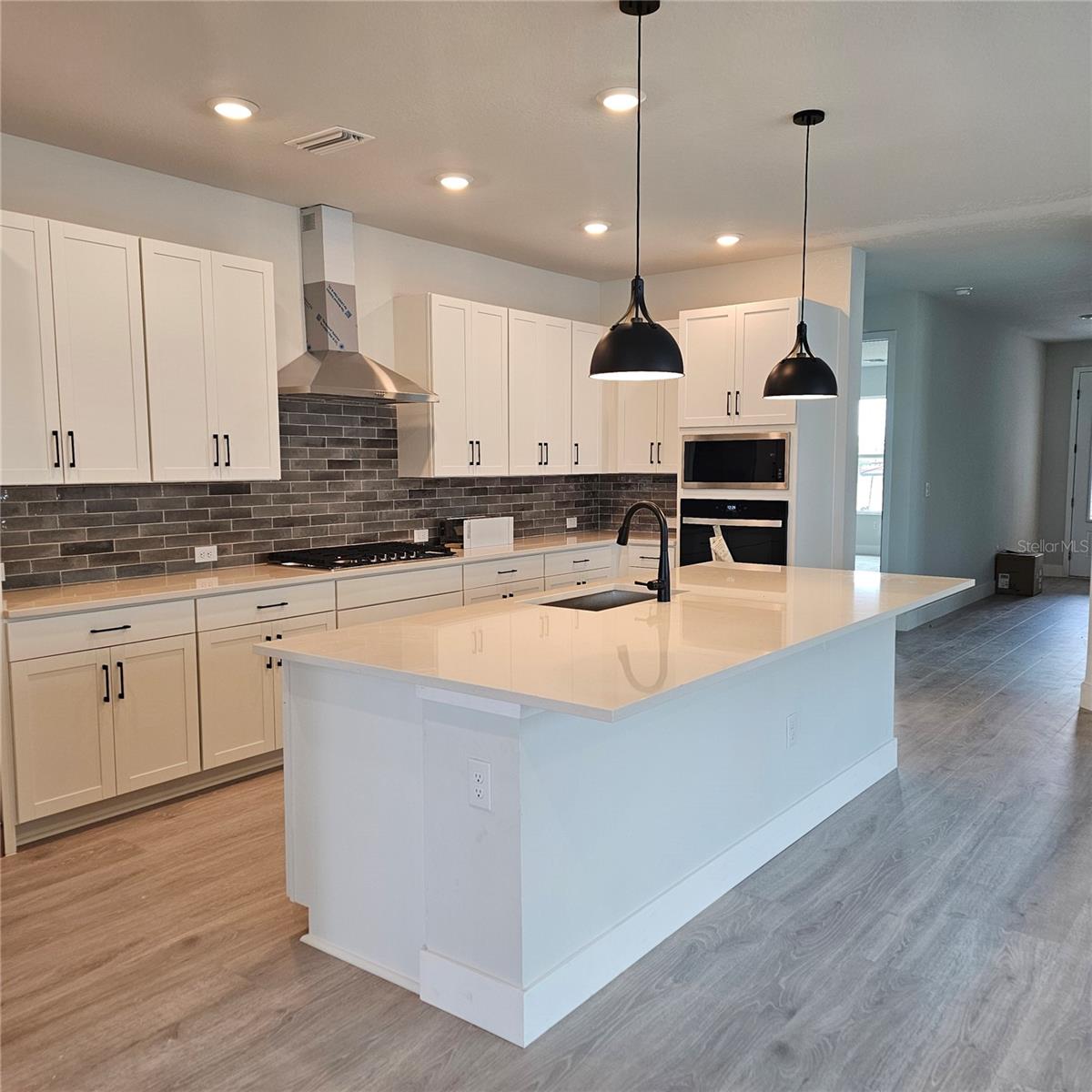 695 ALLORA AVE, NOKOMIS, FL, 34275