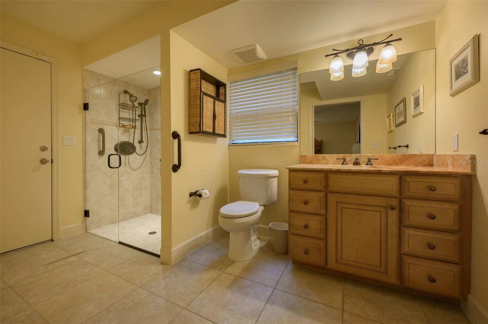 716 TROPICAL CIR, SARASOTA, FL, 34242