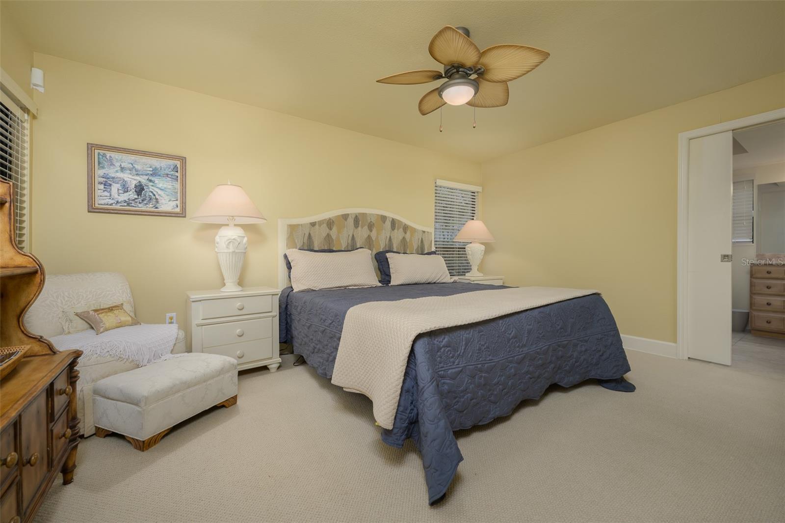 716 TROPICAL CIR, SARASOTA, FL, 34242