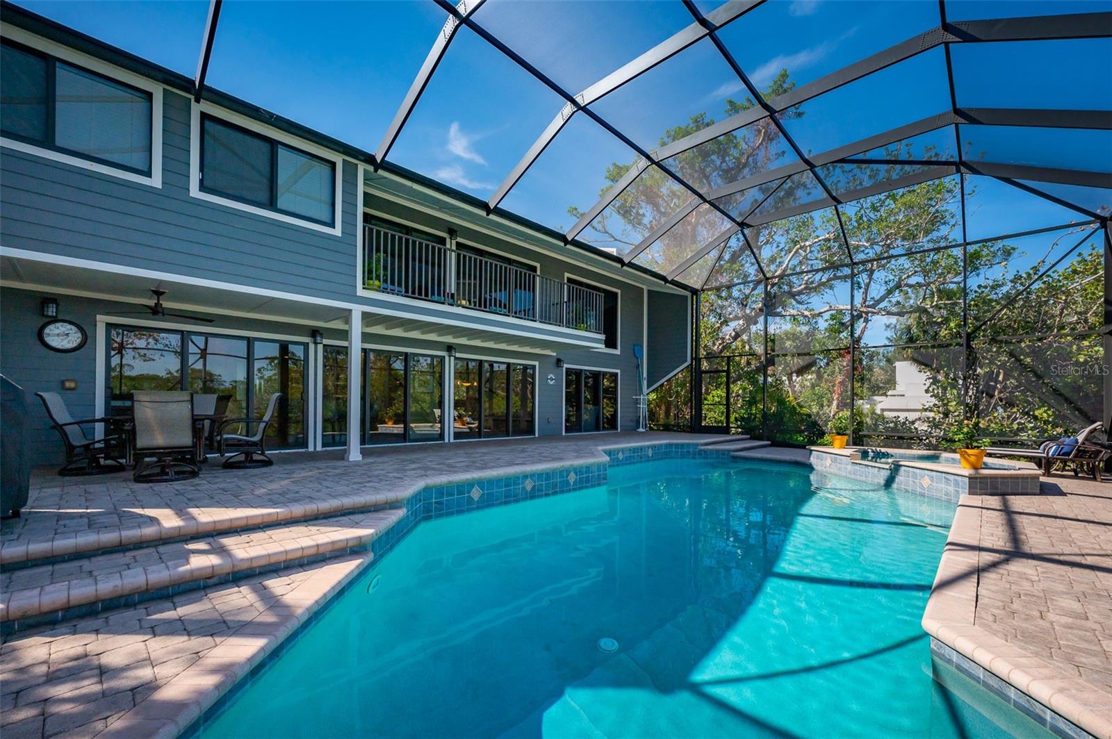 716 TROPICAL CIR, SARASOTA, FL, 34242