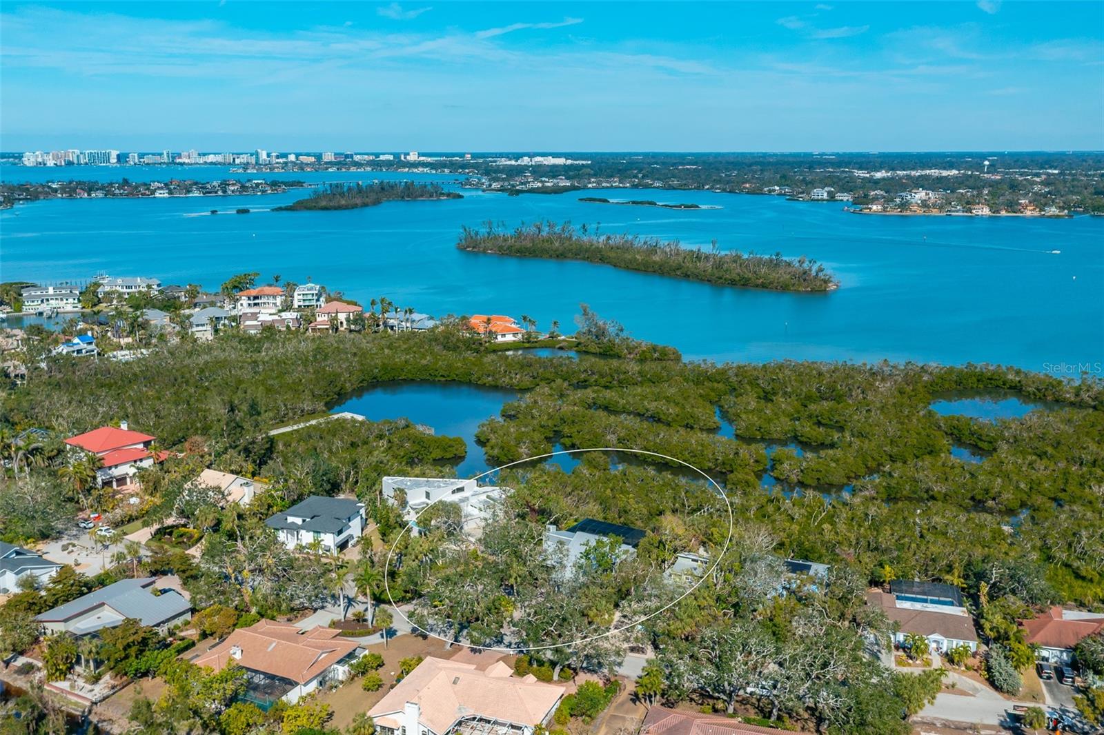 716 TROPICAL CIR, SARASOTA, FL, 34242