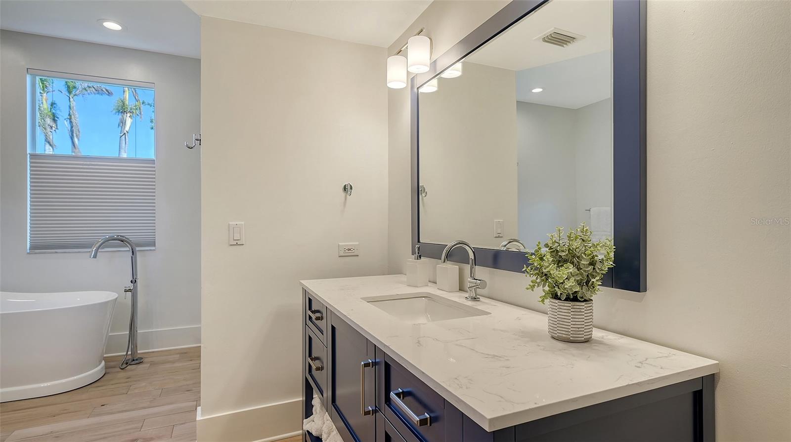 3371 BAYOU SOUND, LONGBOAT KEY, FL, 34228