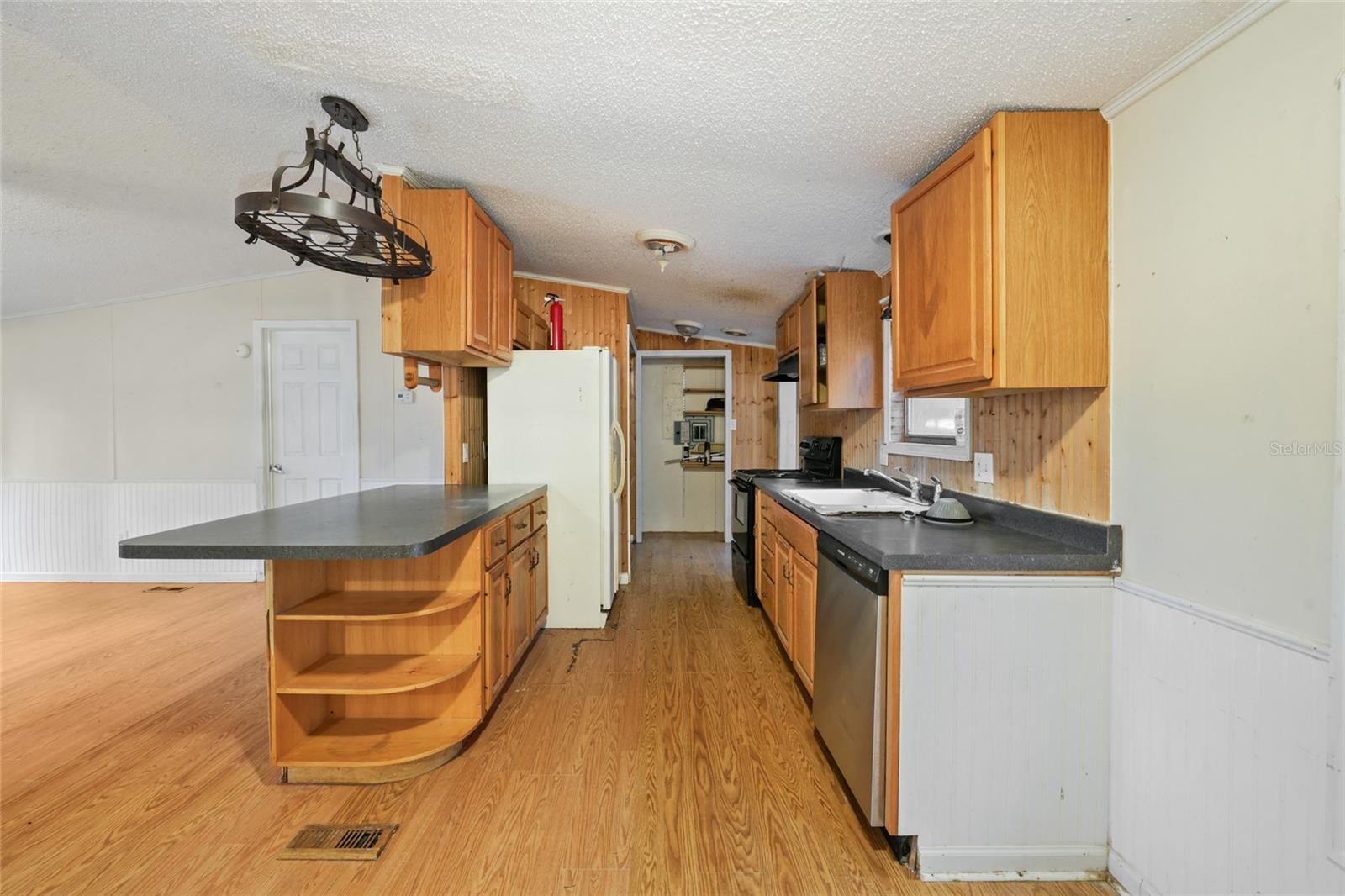 103 E OAKSIDE DR, INTERLACHEN, FL, 32148