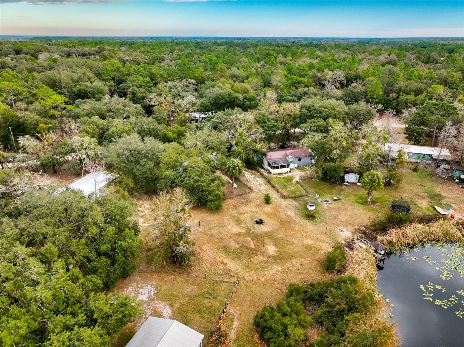 103 E OAKSIDE DR, INTERLACHEN, FL, 32148