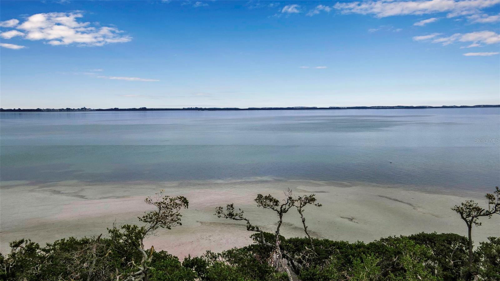 821 EVERGREEN WAY, LONGBOAT KEY, FL, 34228