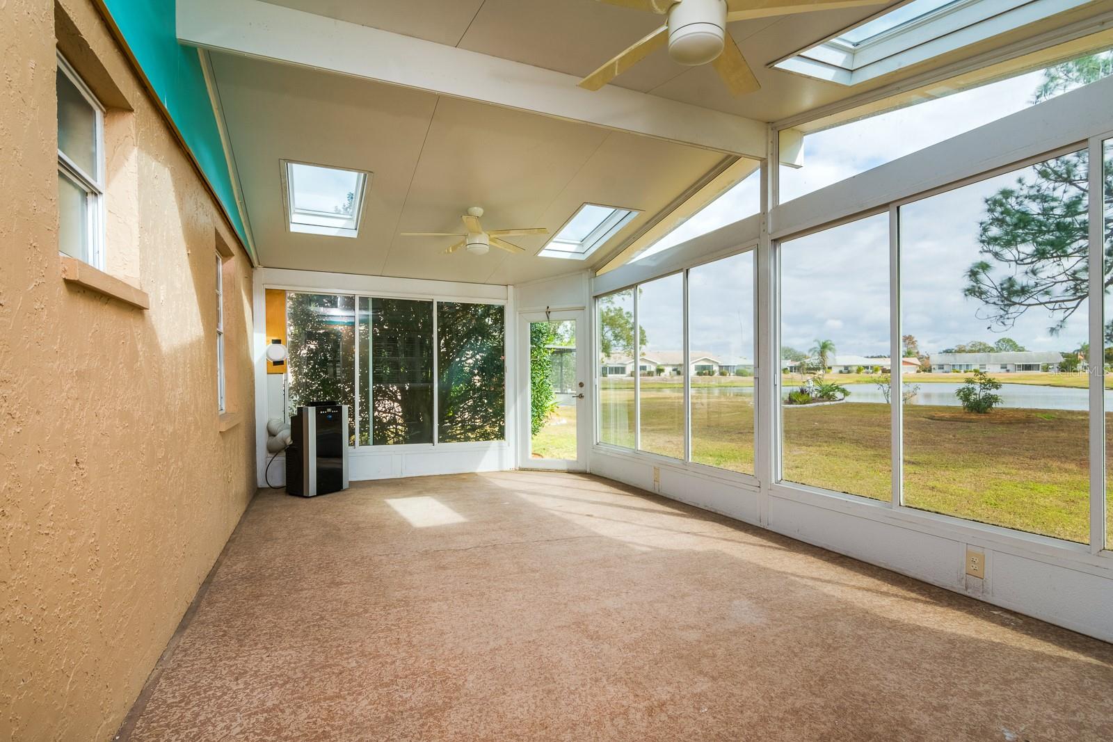 1015 EL RANCHO DR, SUN CITY CENTER, FL, 33573