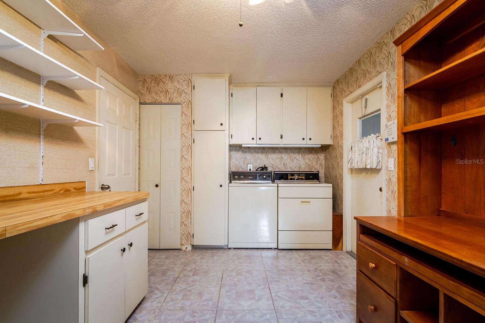 1015 EL RANCHO DR, SUN CITY CENTER, FL, 33573