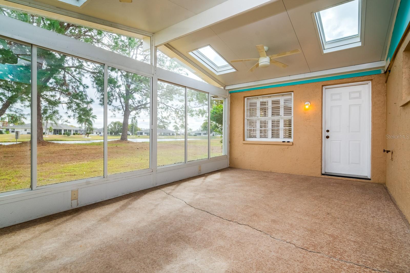 1015 EL RANCHO DR, SUN CITY CENTER, FL, 33573