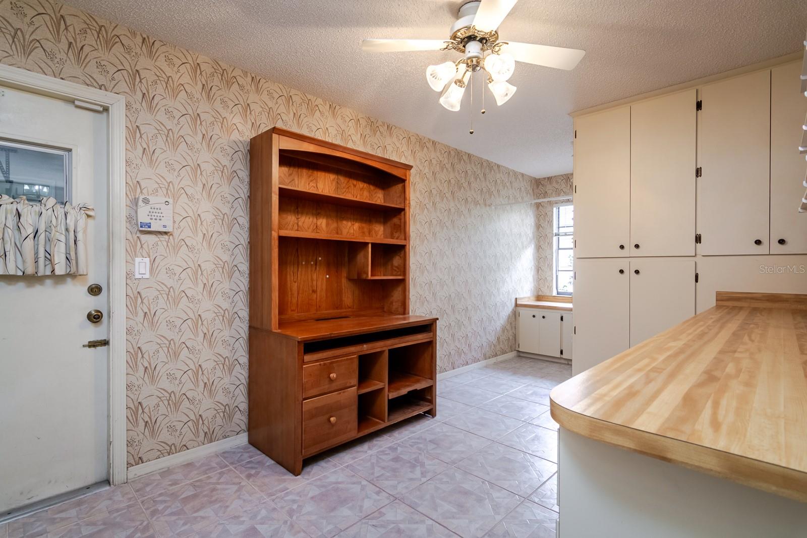1015 EL RANCHO DR, SUN CITY CENTER, FL, 33573