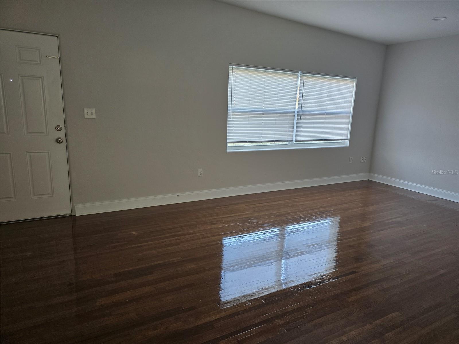 736 S SOLANDRA DR, ORLANDO, FL, 32807