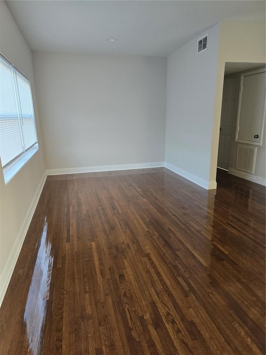 736 S SOLANDRA DR, ORLANDO, FL, 32807