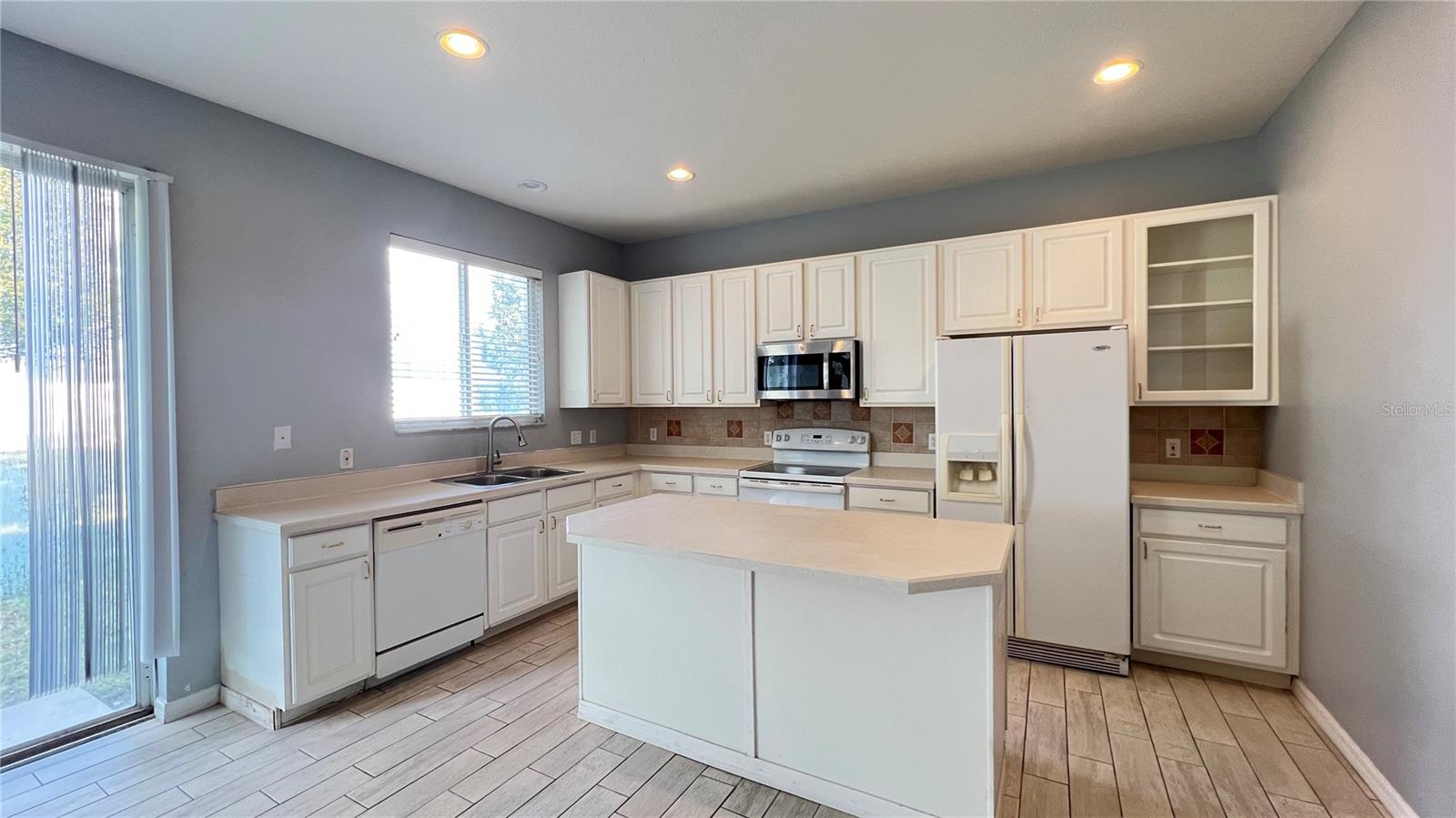 302 CASSIA DR, DAVENPORT, FL, 33897