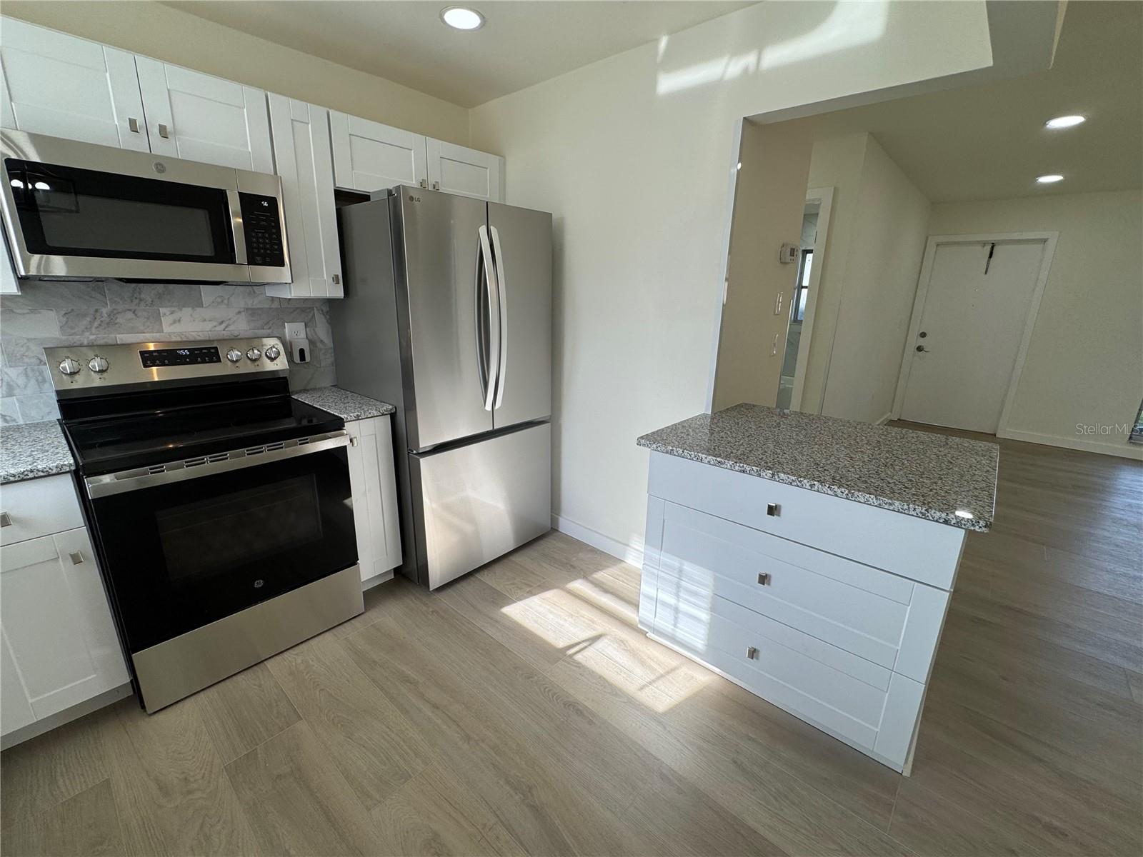 3813 42ND ST W #37, BRADENTON, FL, 34205