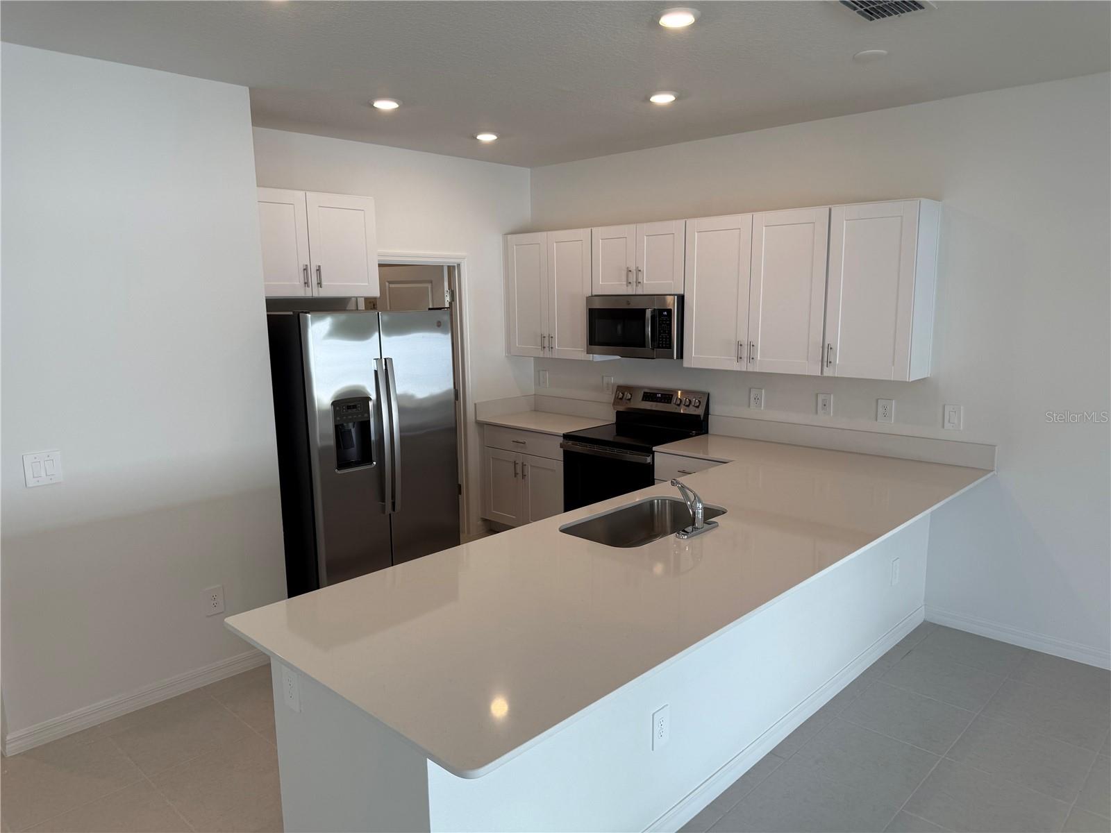 36177 JOSEPH BLAKE ST, ZEPHYRHILLS, FL, 33541