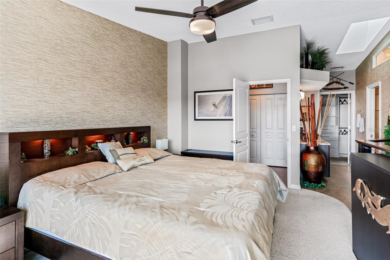 657 GARLAND CIR, INDIAN ROCKS BEACH, FL, 33785