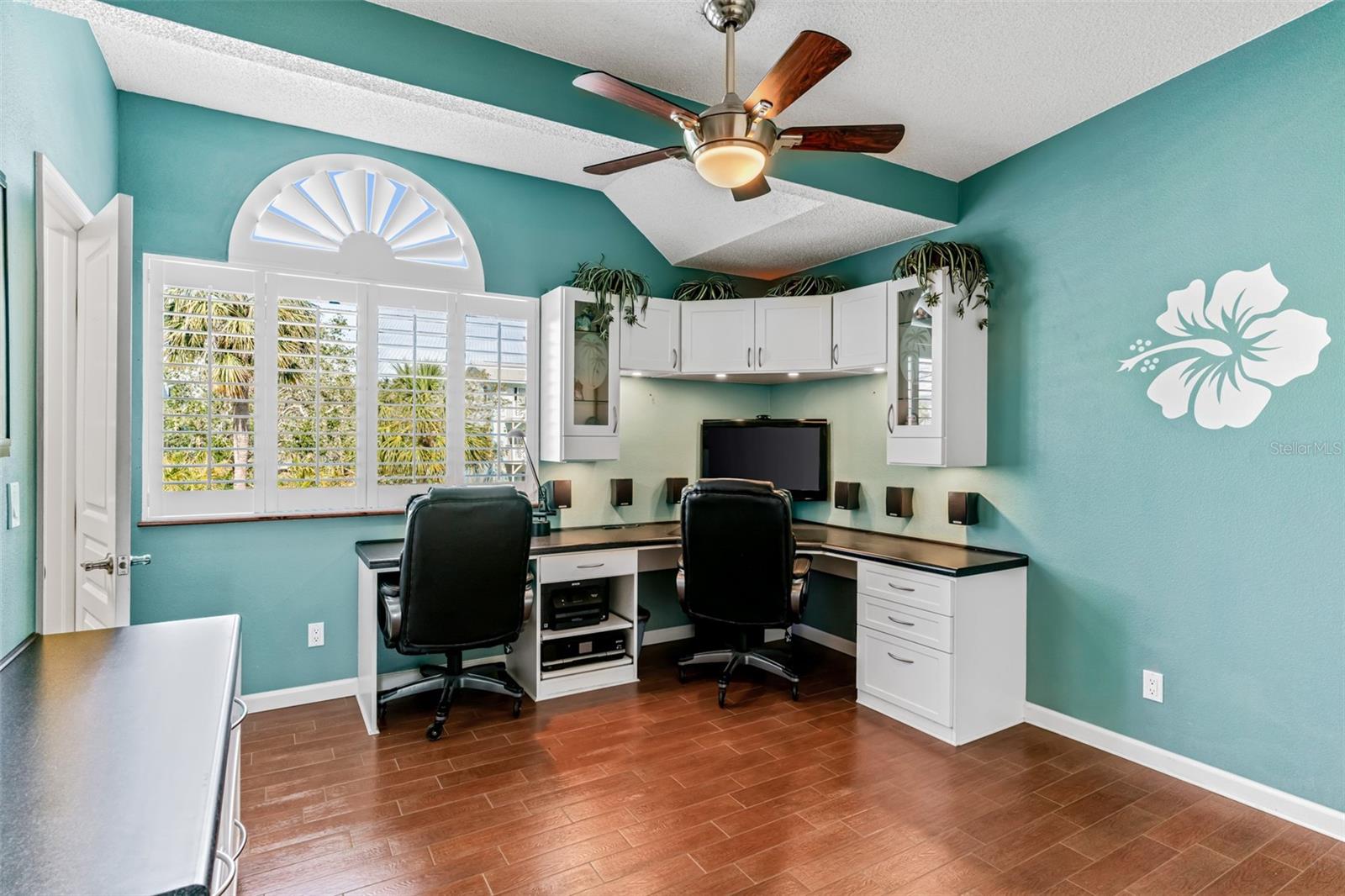 657 GARLAND CIR, INDIAN ROCKS BEACH, FL, 33785