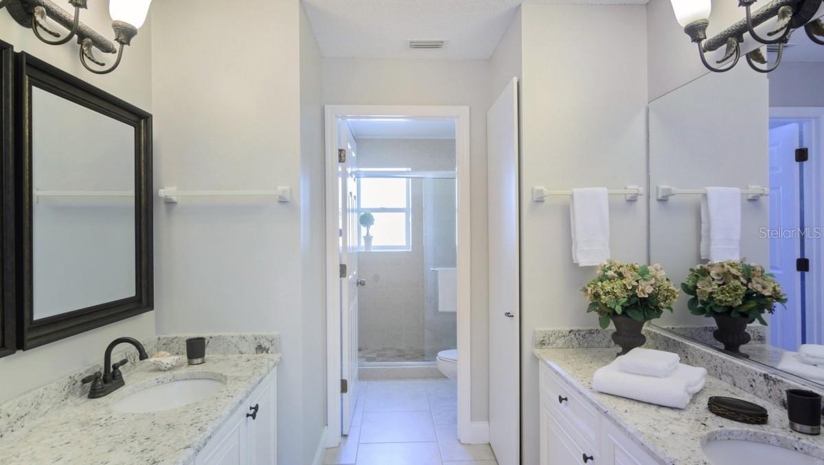 1228 SIESTA BAYSIDE DR #1228-C, SARASOTA, FL, 34242