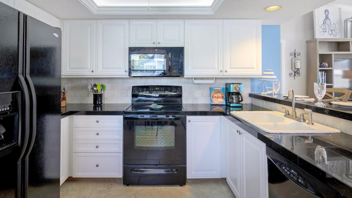 1228 SIESTA BAYSIDE DR #1228-C, SARASOTA, FL, 34242