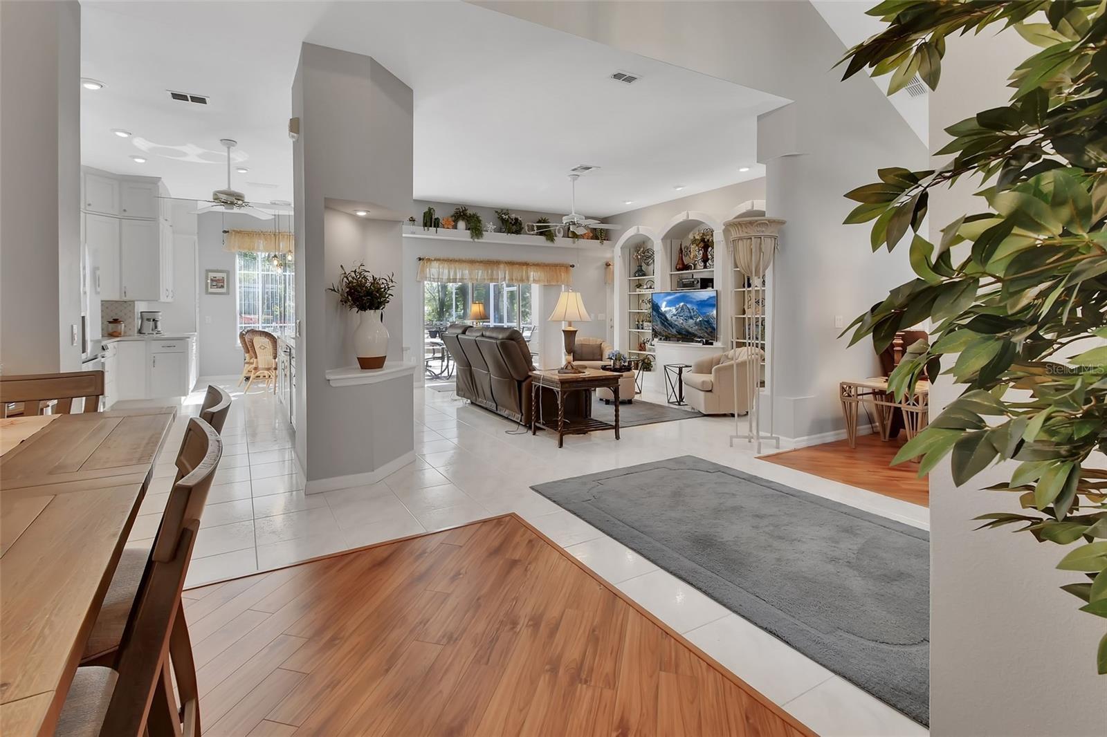 1575 COVERED BRIDGE DR, DELAND, FL, 32724
