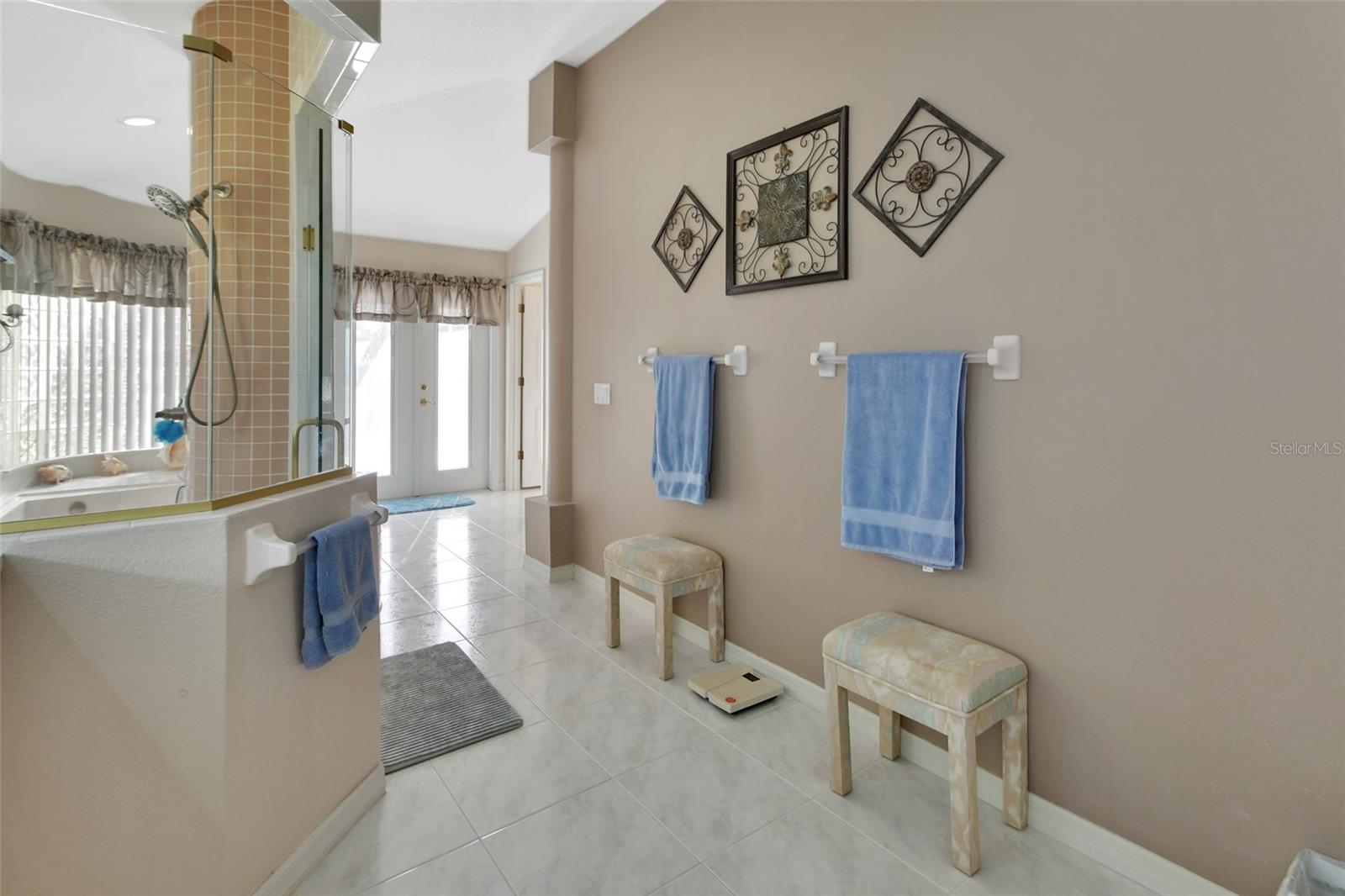 1575 COVERED BRIDGE DR, DELAND, FL, 32724