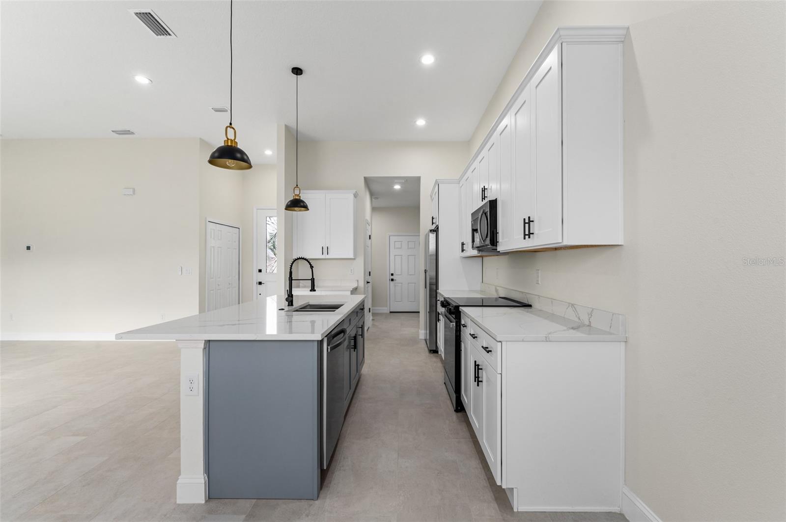 27 PALMETTO DR, DEBARY, FL, 32713