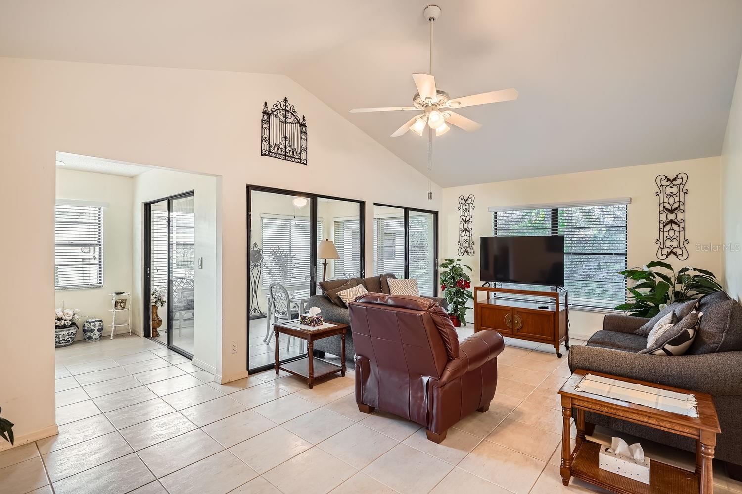 1752 ATRIUM DR, SUN CITY CENTER, FL, 33573