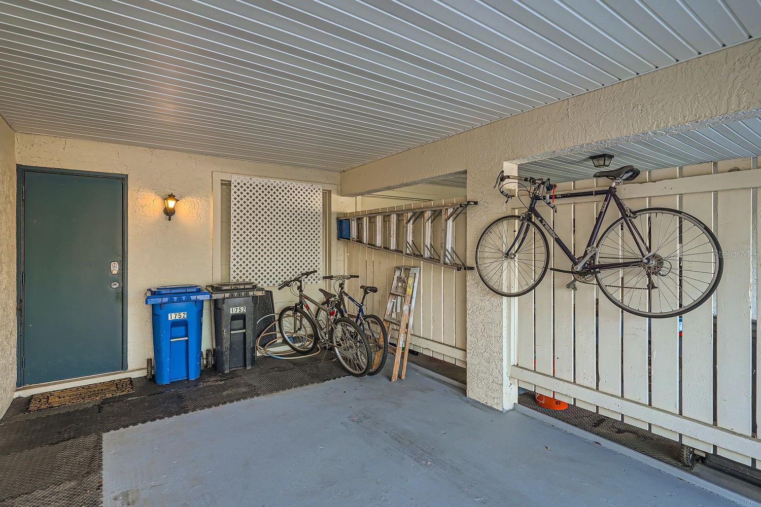 1752 ATRIUM DR, SUN CITY CENTER, FL, 33573