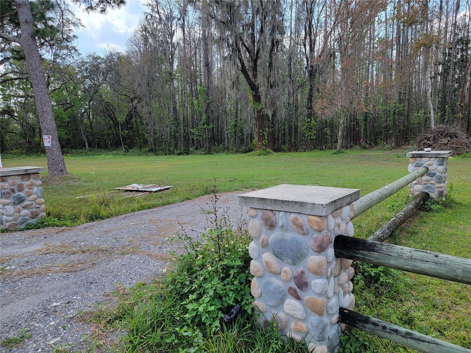 21732 BELL LAKE RD, LAND O LAKES, FL, 34639