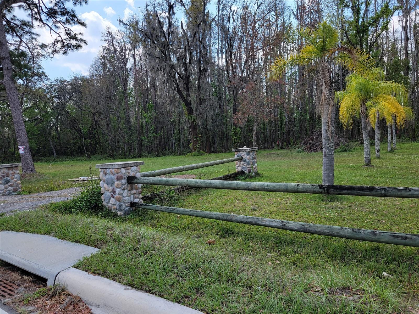 21732 BELL LAKE RD, LAND O LAKES, FL, 34639