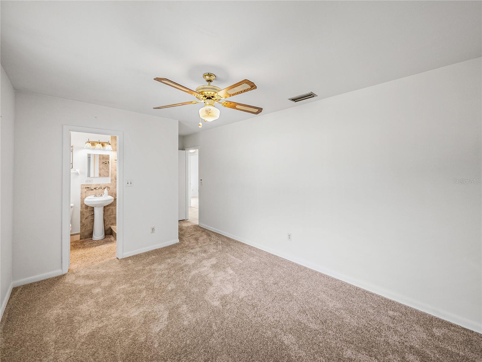 8002 SANE PL, TAMPA, FL, 33610