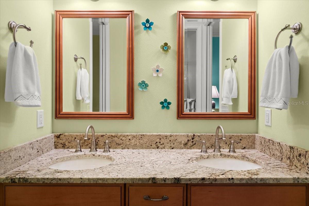 30 OAK VIEW CIR E, PALM COAST, FL, 32137