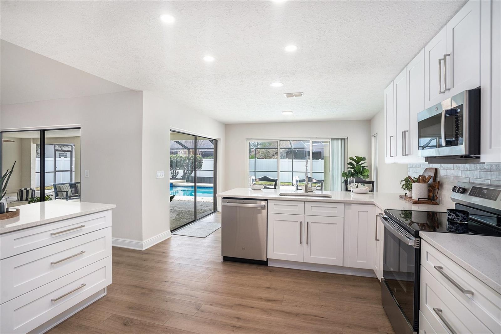 3933 NORTHRIDGE DR, VALRICO, FL, 33596