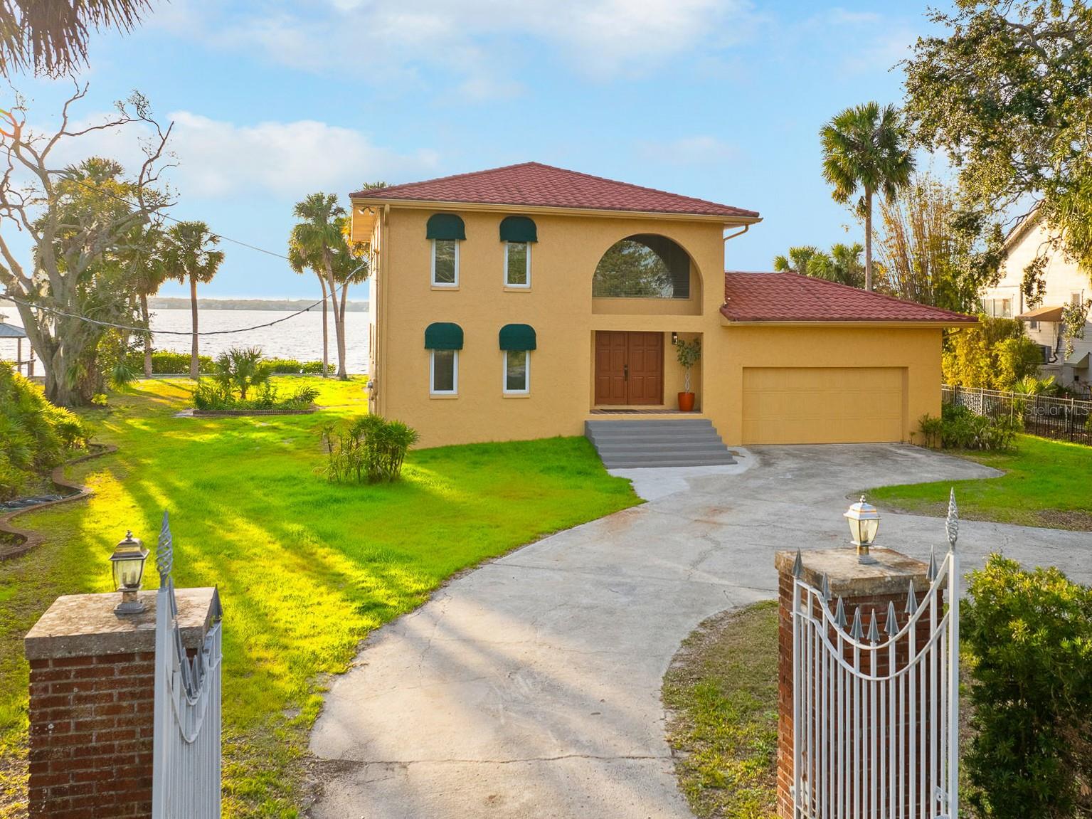 316 SHORE DR E, OLDSMAR, FL, 34677