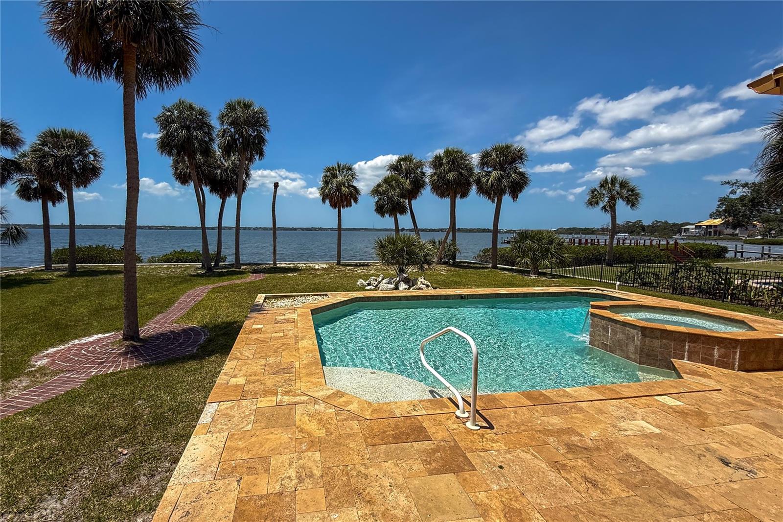 316 SHORE DR E, OLDSMAR, FL, 34677