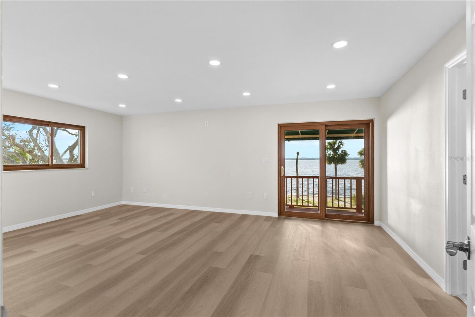 316 SHORE DR E, OLDSMAR, FL, 34677