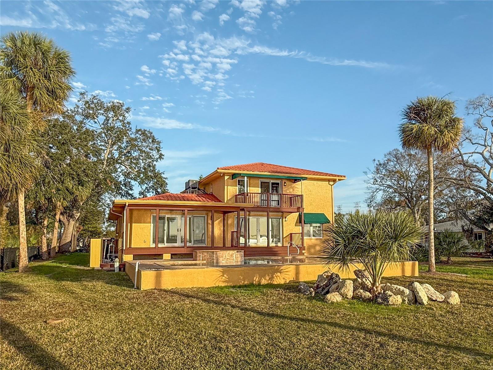 316 SHORE DR E, OLDSMAR, FL, 34677
