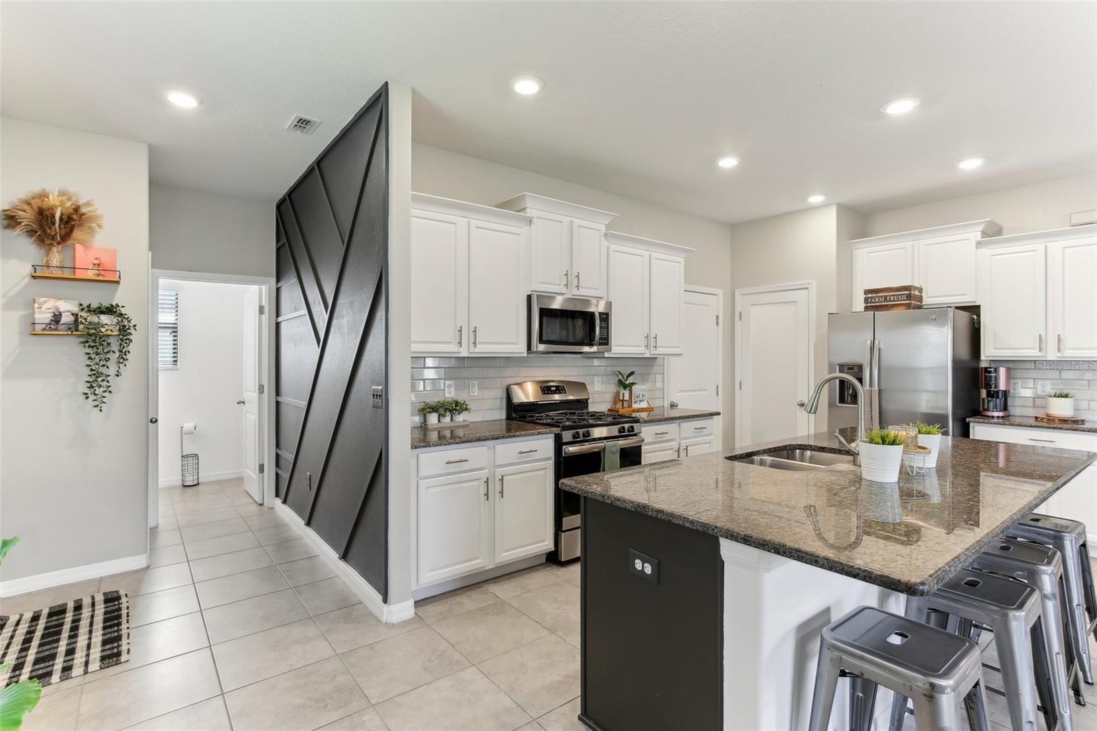 16877 RED BRICK LN, LAND O LAKES, FL, 34638