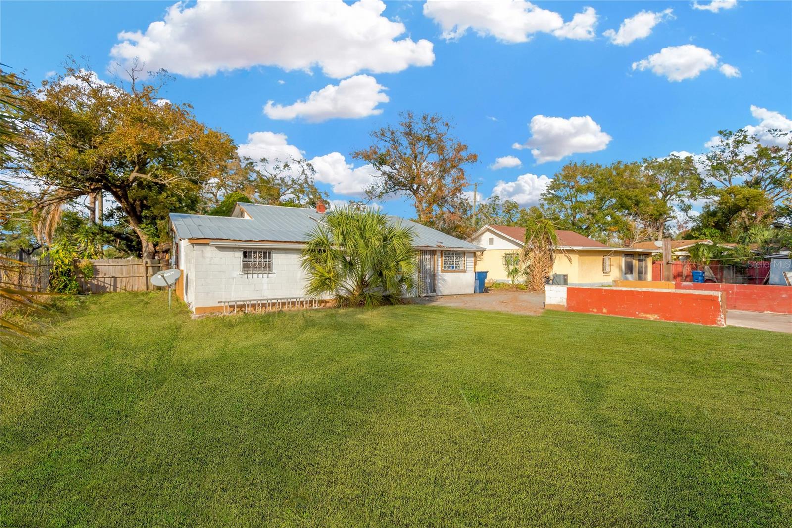 2303 E OSBORNE AVE, TAMPA, FL, 33610