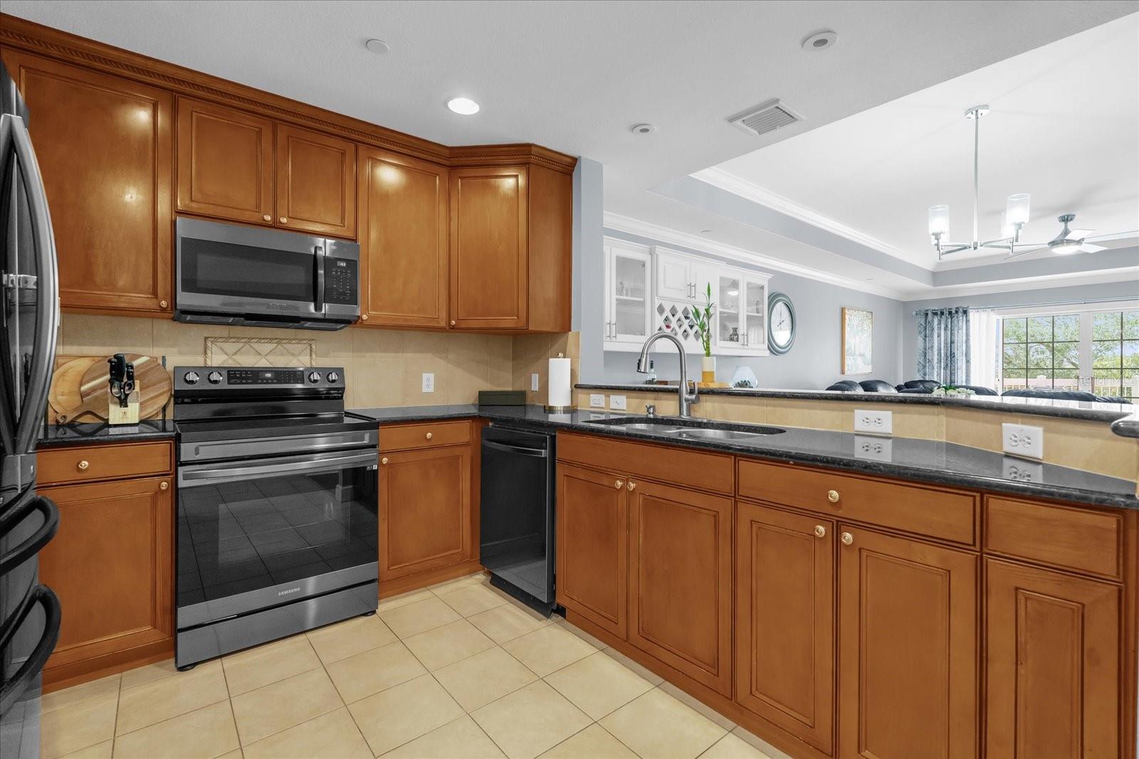 1358 CENTRE COURT RIDGE DR #202, REUNION, FL, 34747