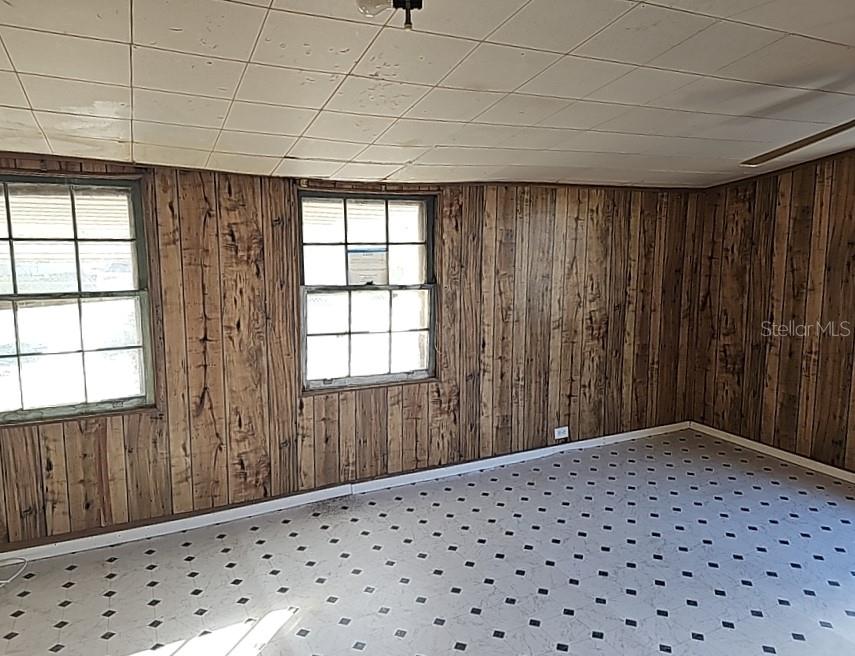 426 S DISSTON AVE, TARPON SPRINGS, FL, 34689