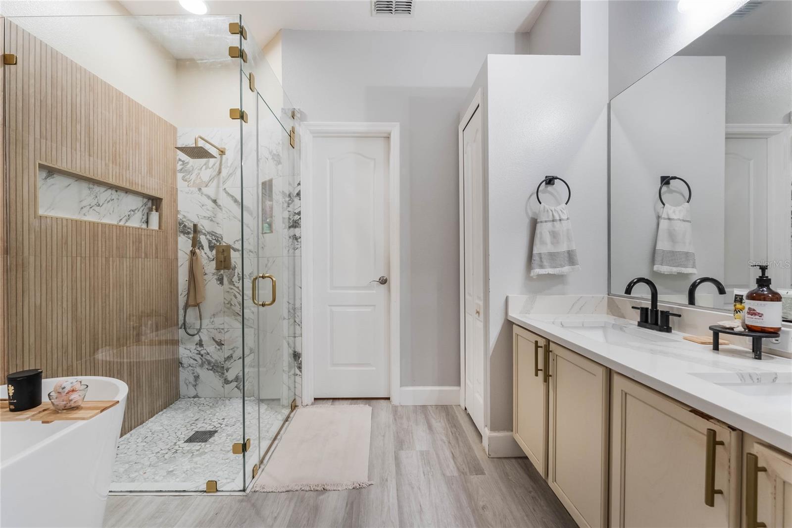 3250 BREAKERS WAY, ORLANDO, FL, 32825