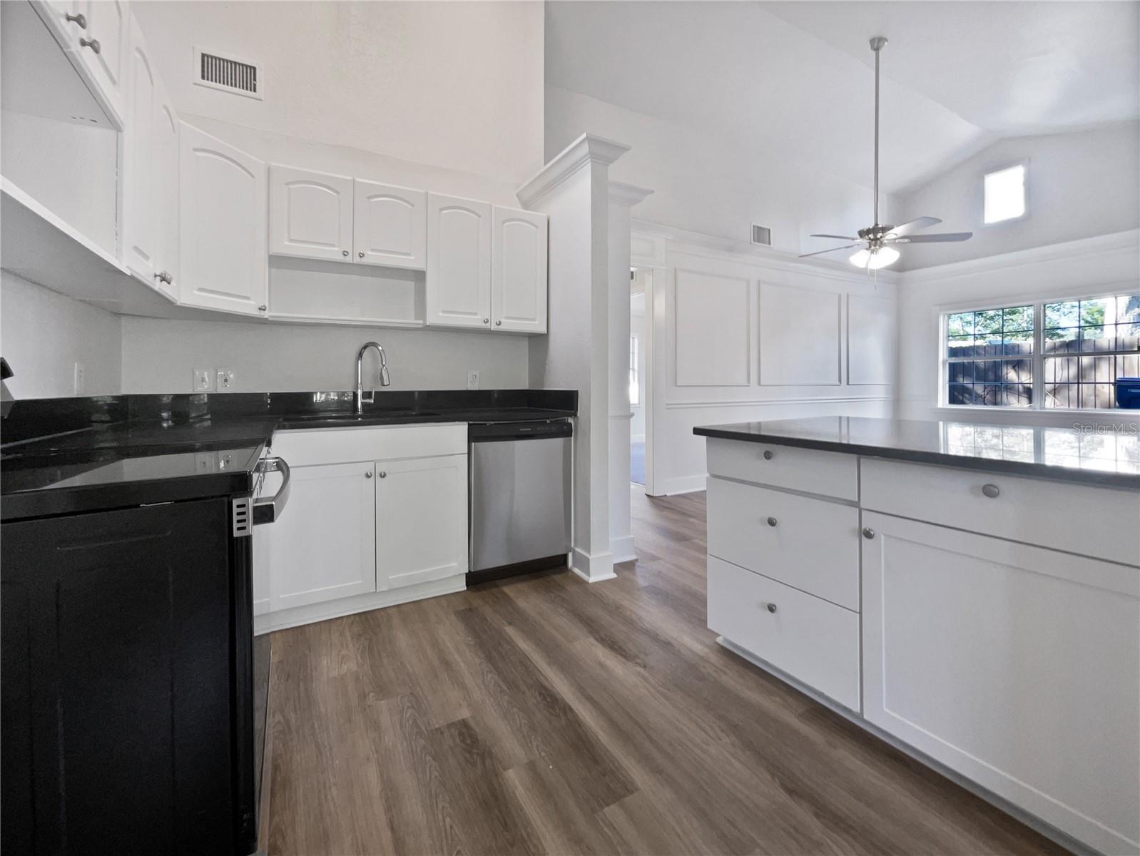 3030 46TH AVE W, BRADENTON, FL, 34207