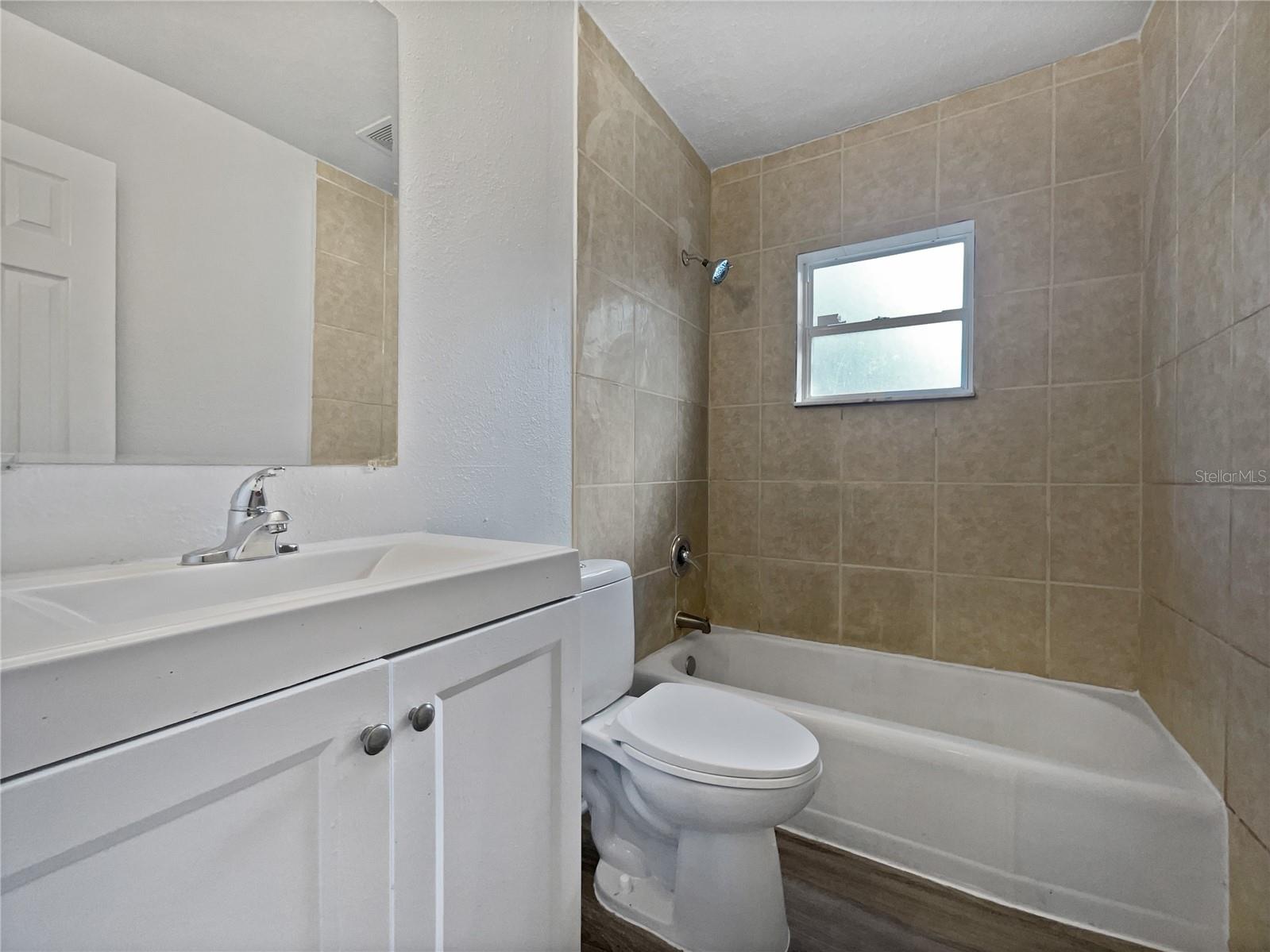 3030 46TH AVE W, BRADENTON, FL, 34207