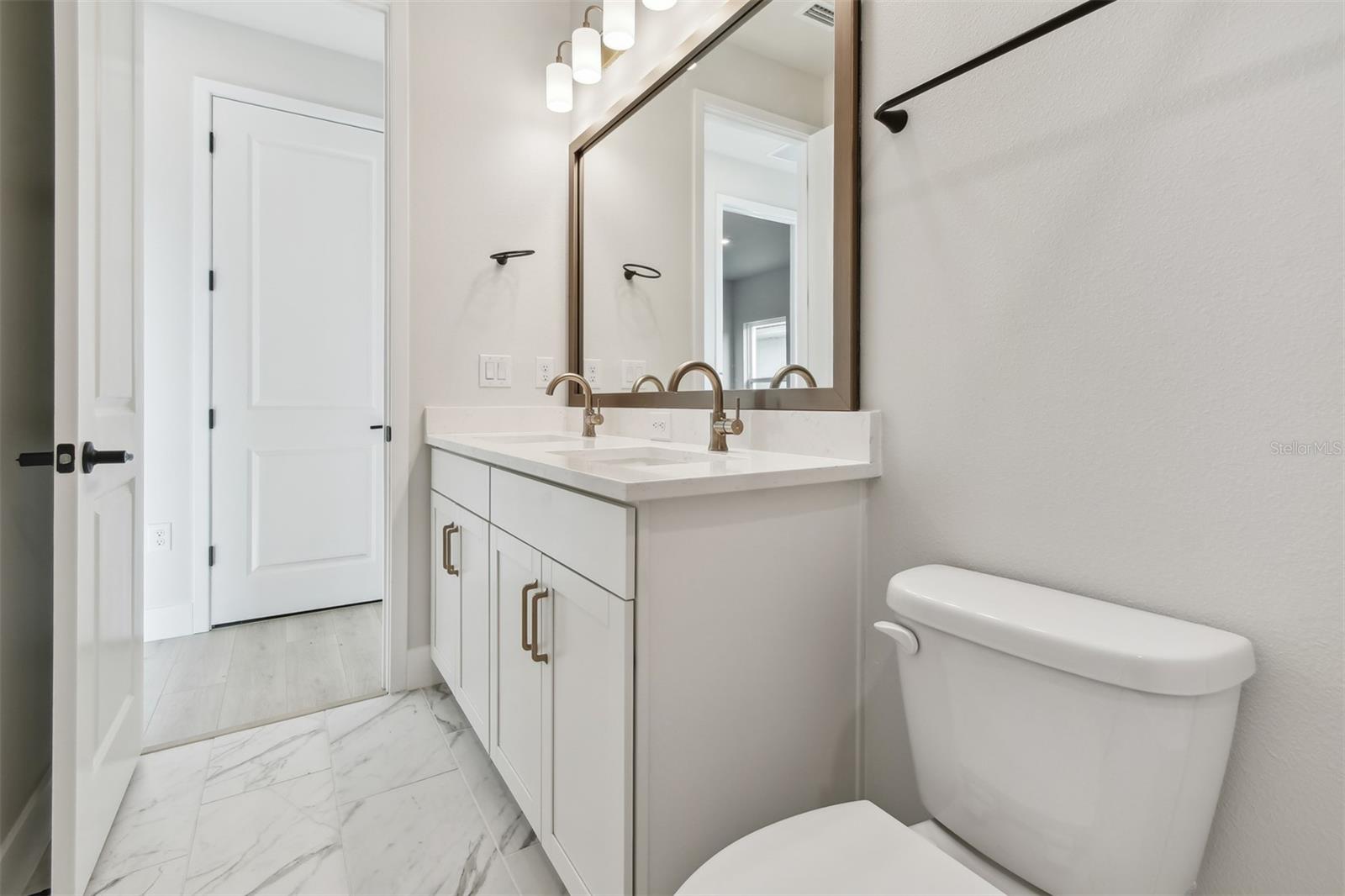 687 ALLORA AVE, NOKOMIS, FL, 34275