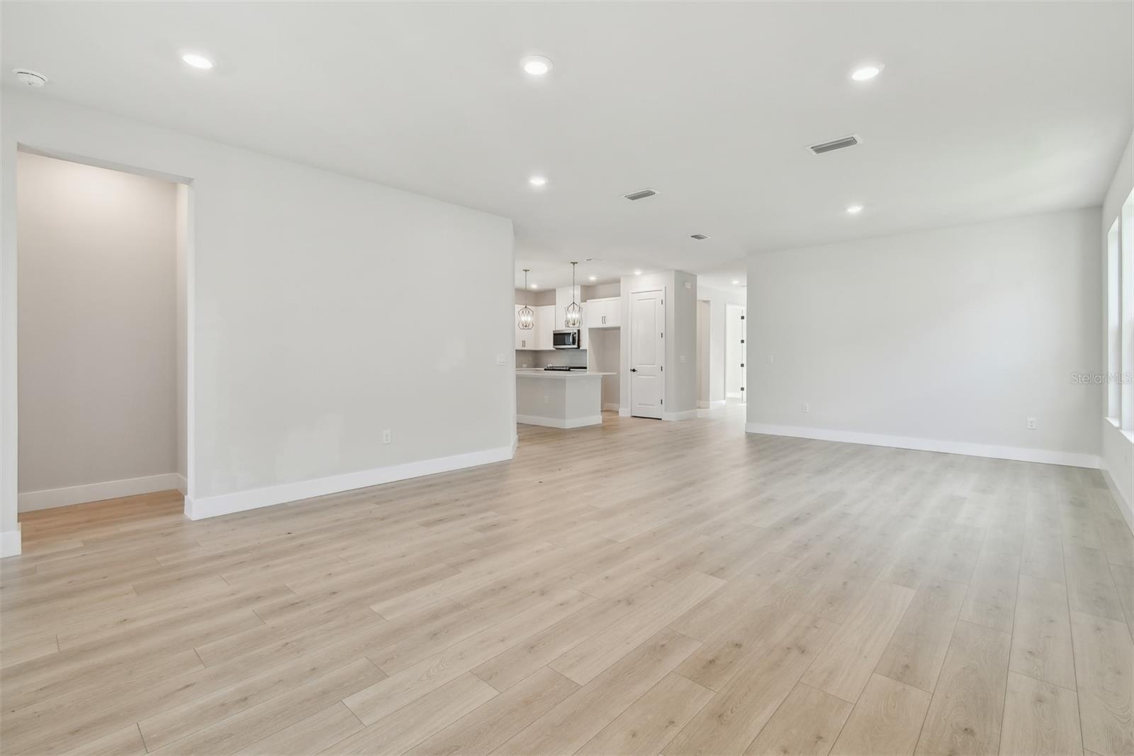 687 ALLORA AVE, NOKOMIS, FL, 34275