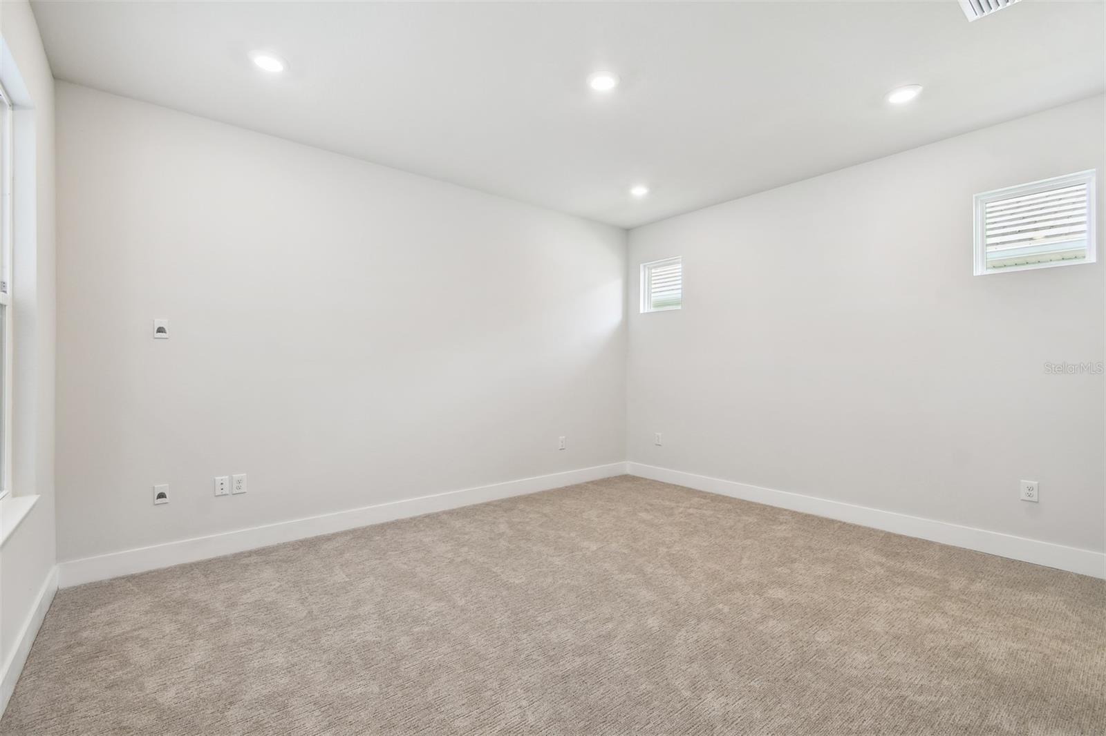 687 ALLORA AVE, NOKOMIS, FL, 34275