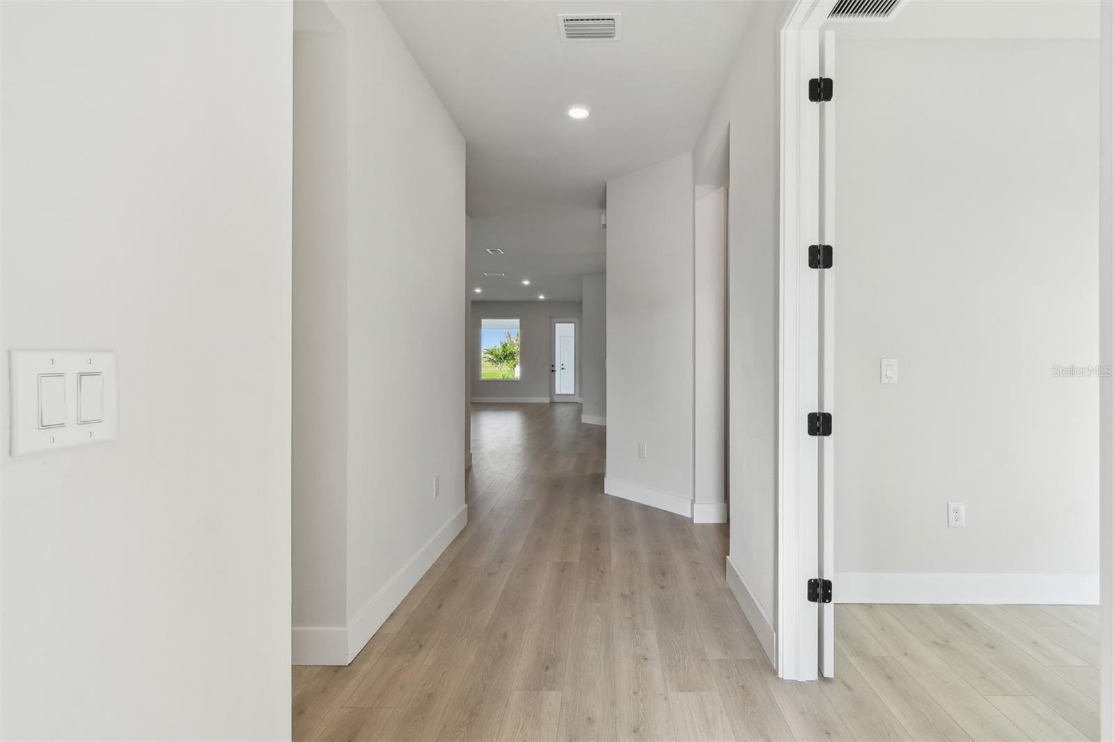 687 ALLORA AVE, NOKOMIS, FL, 34275